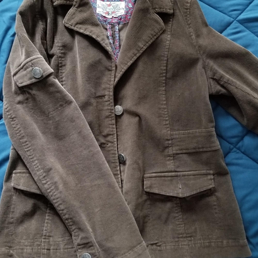 Blazer - Picture 2 of 2